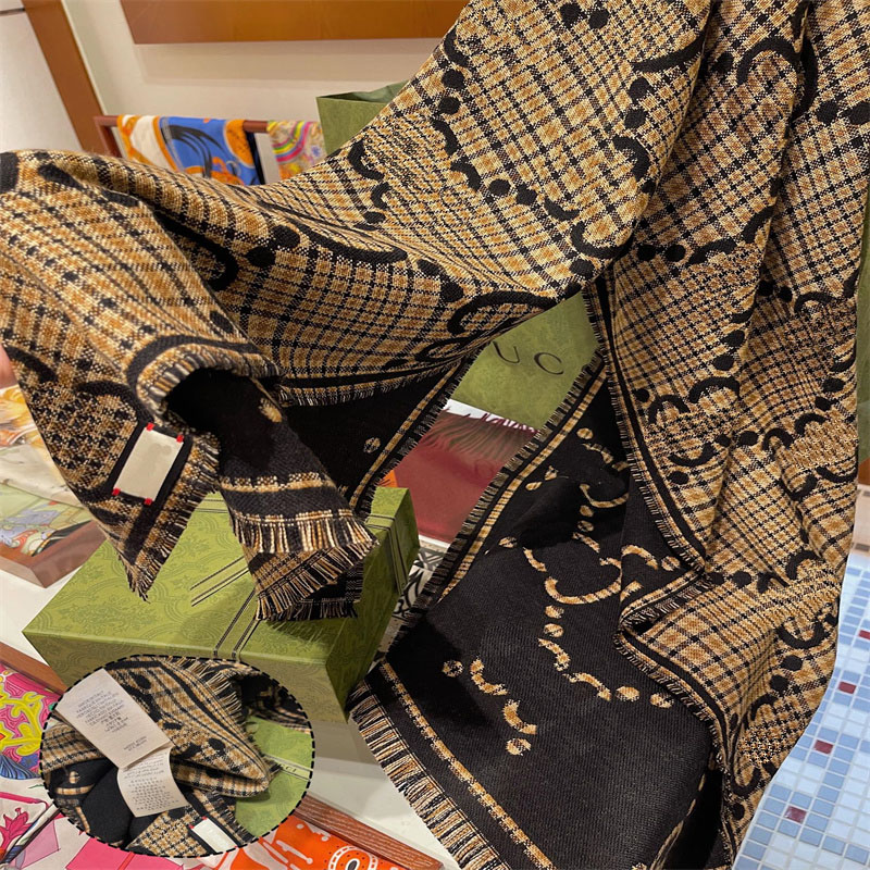 

Designers Winter Scarf For Women Men Luxurys BrandS Scarves Warm Fedora Fashion Scarfs Mens Womens Soft Wollen G Letter Printed 3 Colors