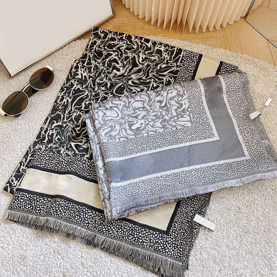 

Designer Cashmere Double-sided Scarf Fashion Elegant Scarves for Man Women Shawl 2 Colors