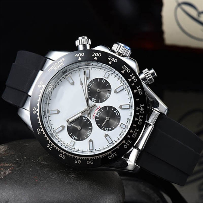 

Men's luxury brand business leisure watch quartz movement carbon fiber multi-functional waterproof sports rubber watch, U07