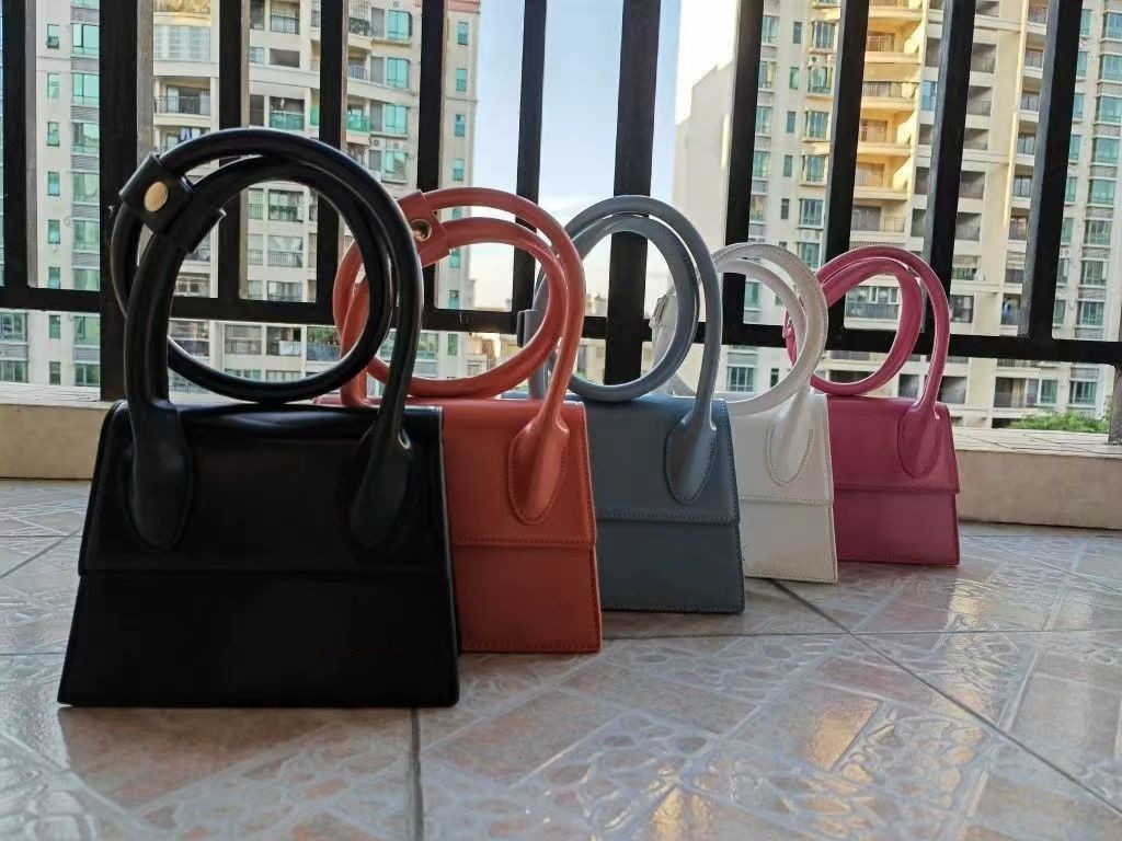 Sac de soir←e 2022 Designer Borse Luxury Le Chiquito Hand pour Jacquesh Uemuuu Femmes Tote de shopping d←contract← Hnads Pu Leather S8L1Y