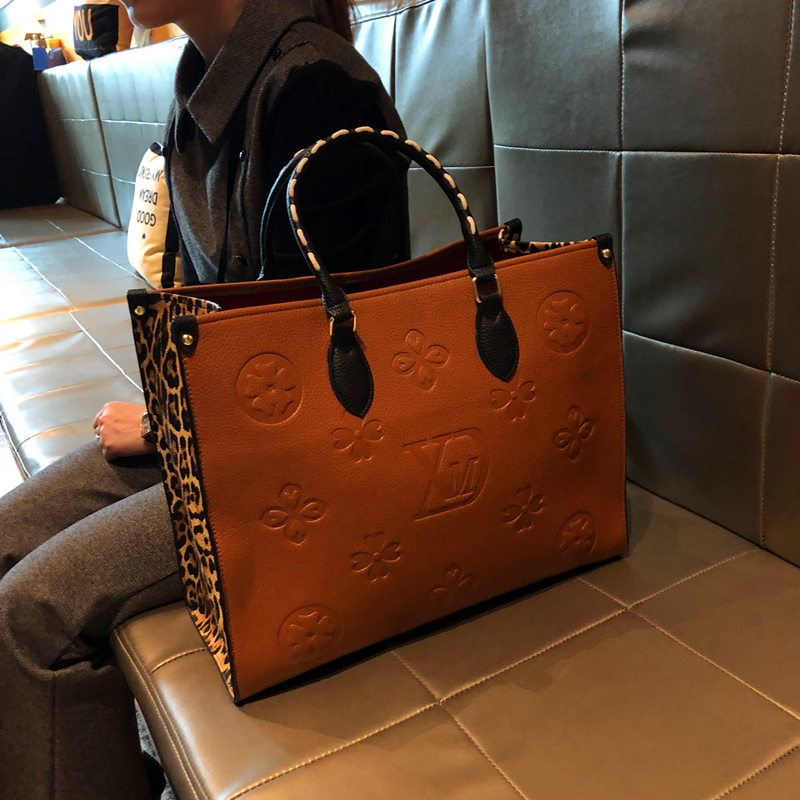 

Luxurys Designers ONTHEGO MM GM bag bags handbags Ladies Chain Shoulder Patent Leather Diamond Evening wallet Totes louise Purse vutton Crossbody viuton bag, Invoices are not sold separately