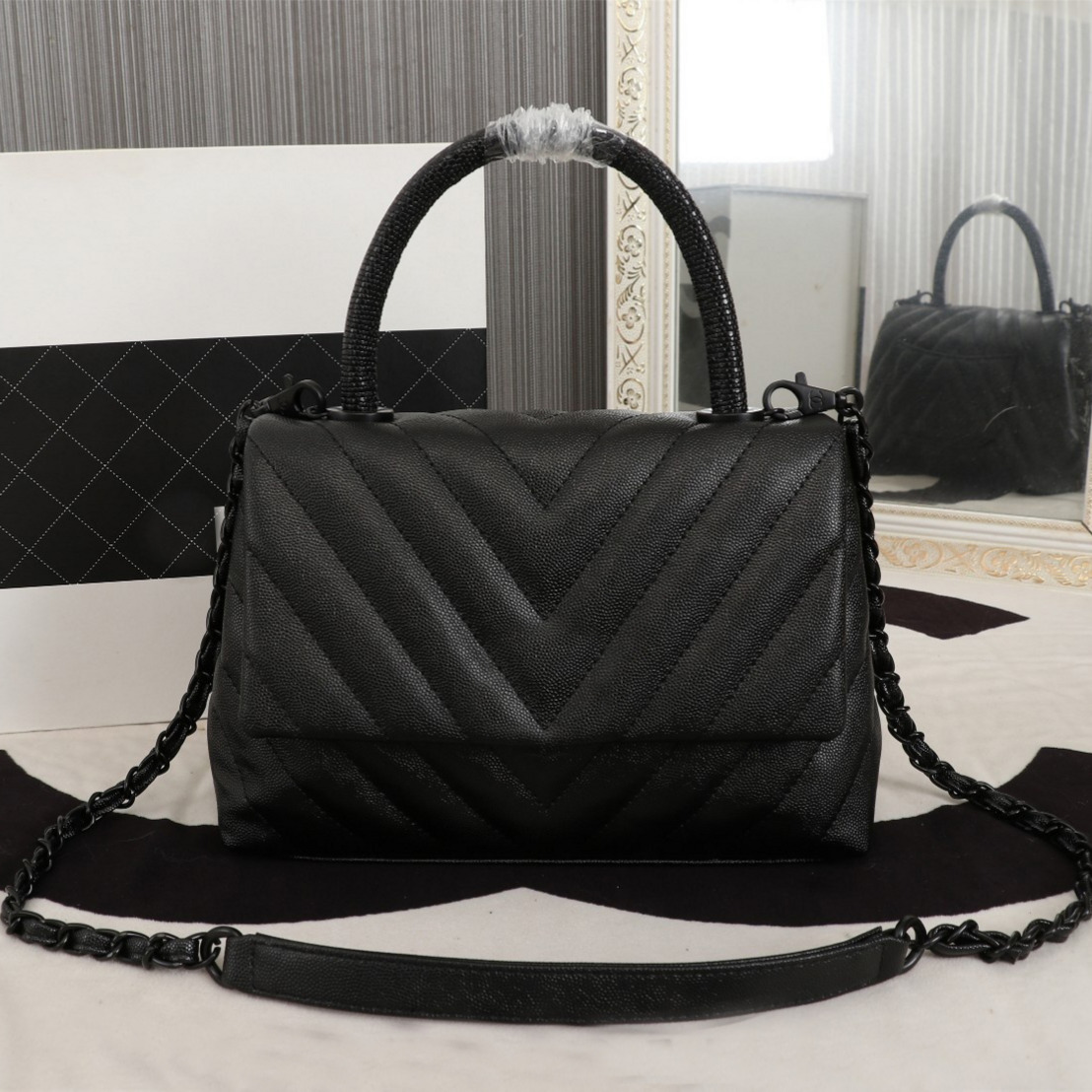 

7A Designer Bags Genuine Leather Cowhide Caviar and V-striped Black Logo Chain Handbags, Box