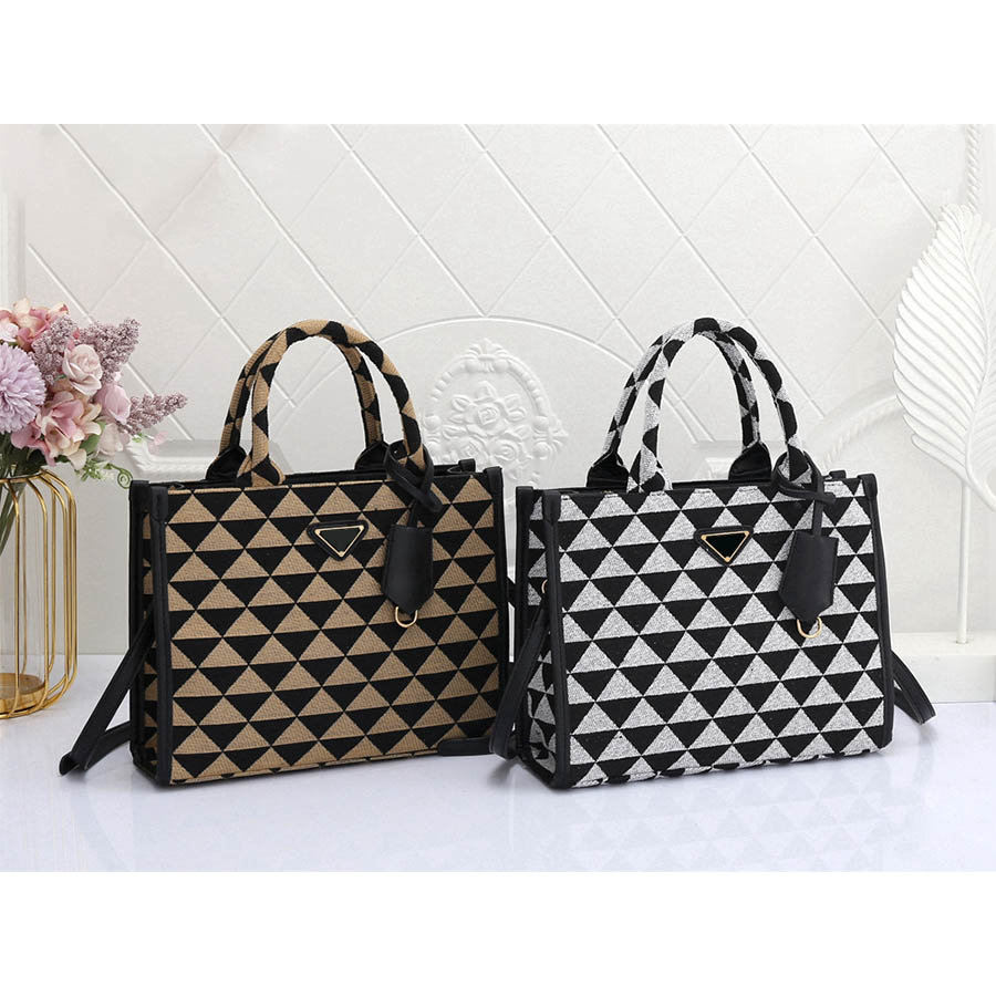 

2022 Ladies Large Tote New Fashion Geometric Shopping Bag Ladies Underarm Luxury Designer Handbags, Black