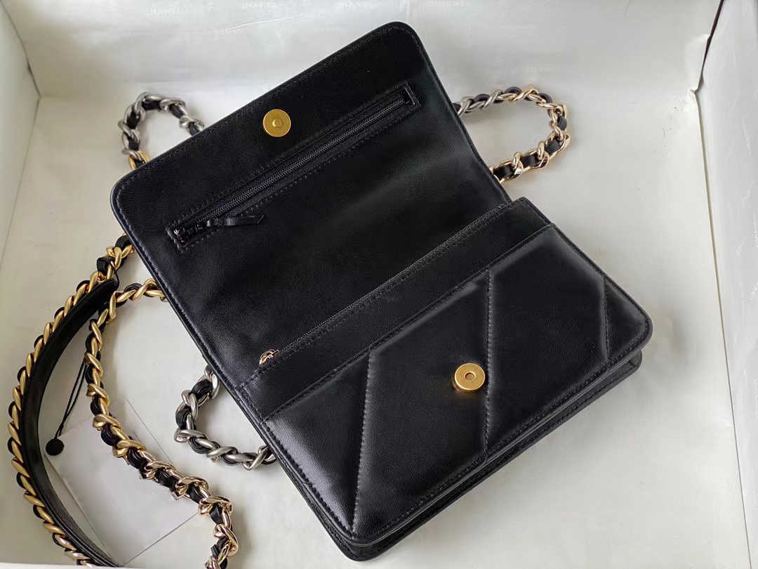 

Top Tier Designer Wallets Womens Wallet Bags Purses Lambskin Credit Card Holder Classic Quilted Double Flap Mini Size 19cm Lady Handbag, Red