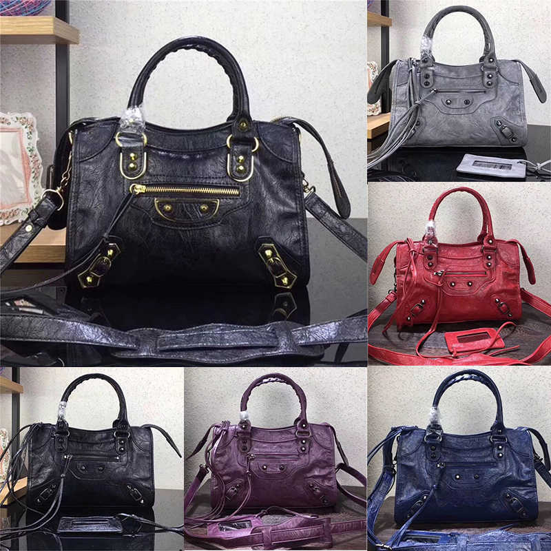 designer 2022 Designer Neo Classic MINI Hands Women Top Handle City Bag Cross body Motorcycle Bags Leather Fashion Shoulder Trend Ladies BlackCVB