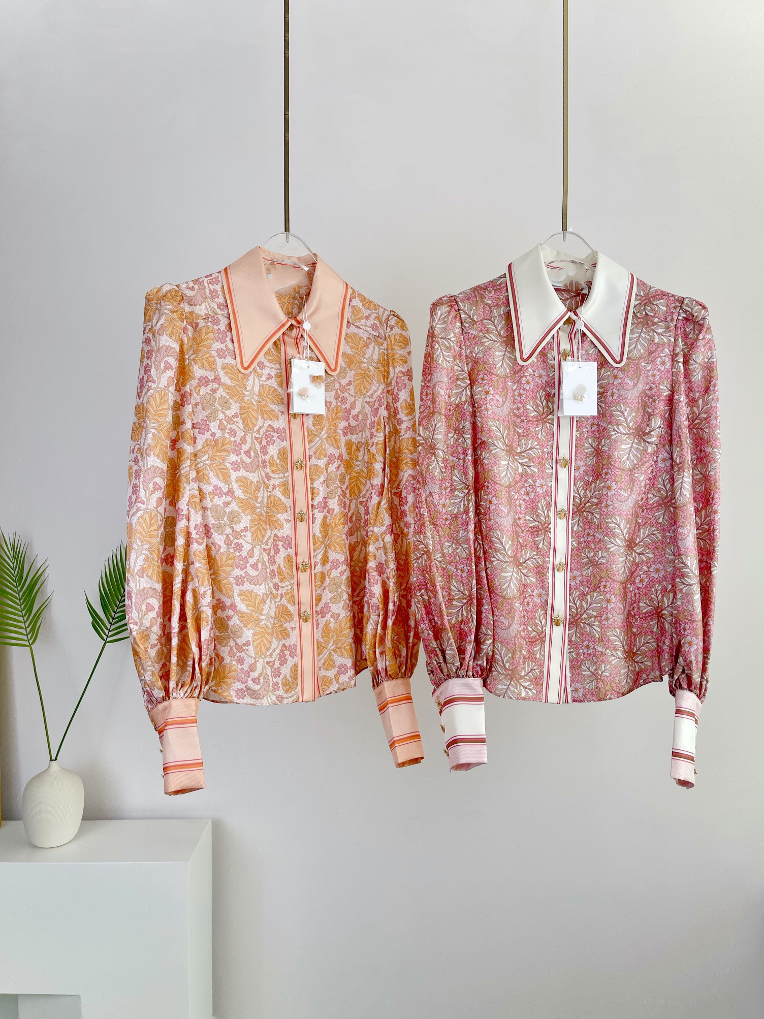 

Women's Blouses & Shirts 2022 Autumn and Winter 2022 New Lantern Sleeve Shirt, Orange