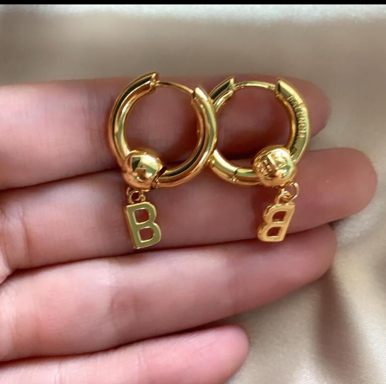 

Designer Jewelry Women Dangle Earring studs new Unique Shaped Brand B letters Pendant with logo shiny non-fading Chandelier Earrings Gifts