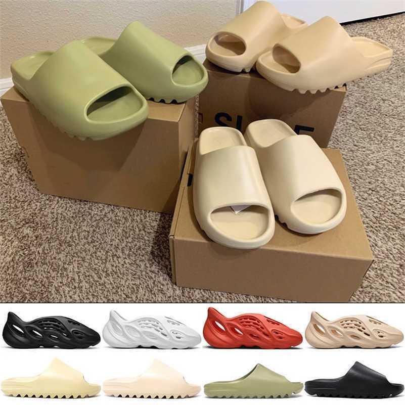 

Slippers Yeesys Slide Kanyes shoes Slides Fashion 2022 Arrivel Desinger Slippers Slide Foma Mens Womens Water Shoes Bone Desert Sand Resin White Black Red