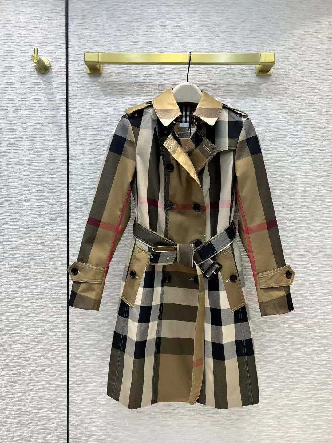 

2022 Spring Autumn Milan Runway Trench Coats Lapel Neck Long Sleeve Leisure overcoat and fashion Brand Same Style Women's Jackets Designer, Multiple