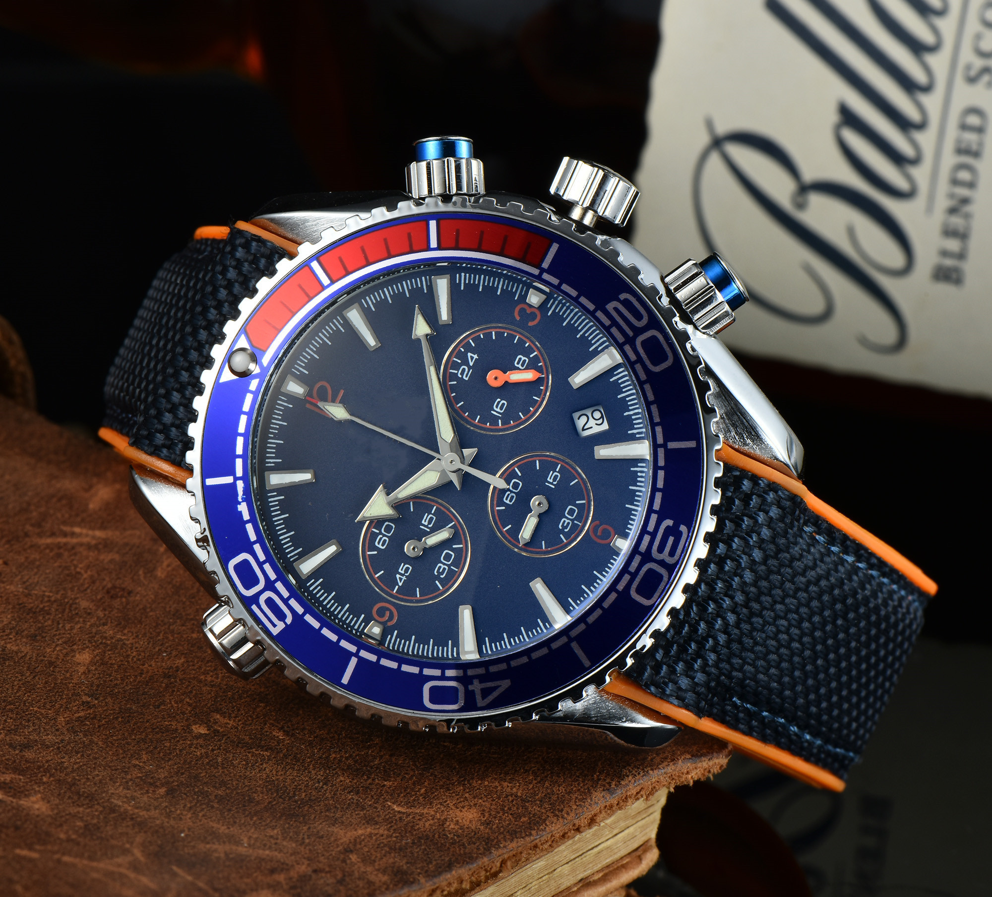 

2022 Men's Full function Quartz Watch Luxury Watch Rubber Band Master, Brown
