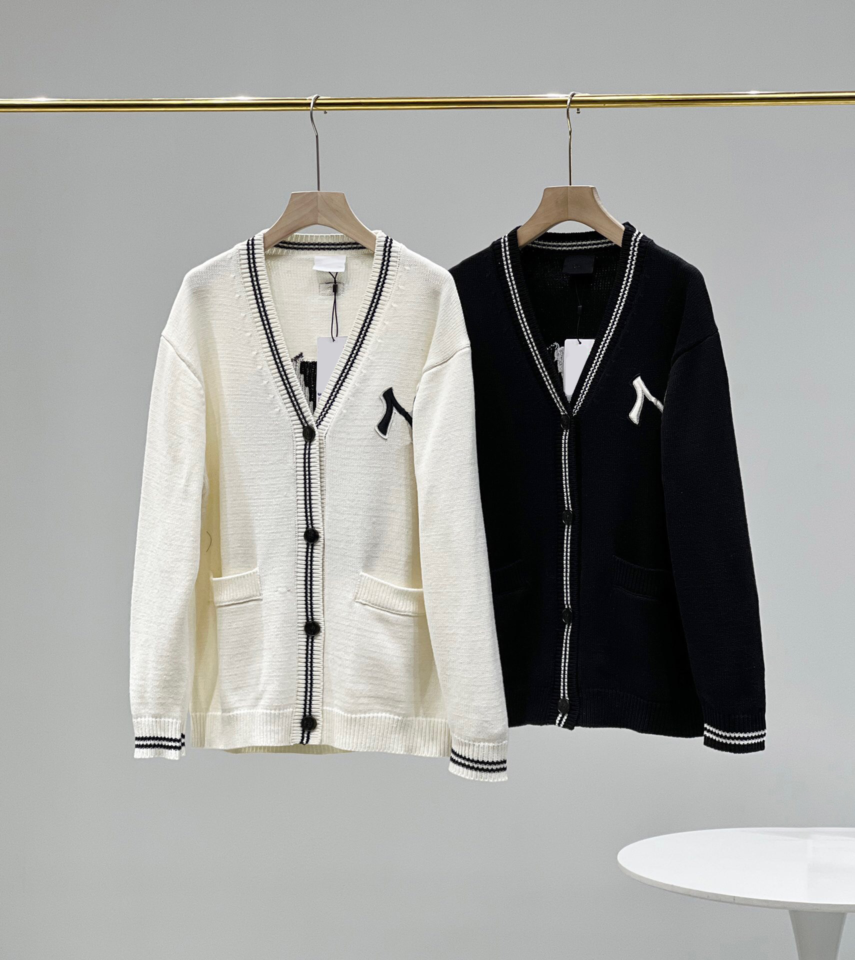 

2023 NEW Mens women sweaters classic Letter sweater luxury superior quality designer brand logo clothes wild Leisure men cardigan Hoodie size S-XXXL