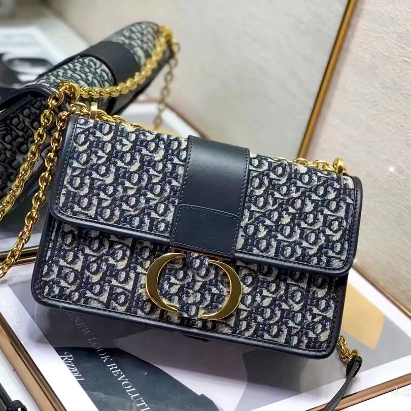 

Luxury Designer 30 Montaignes bag women's embroidery Genuine leather clutch Oblique Drucken mens Lady crossbody handbag brand shoulder pochette bags classic flap, White