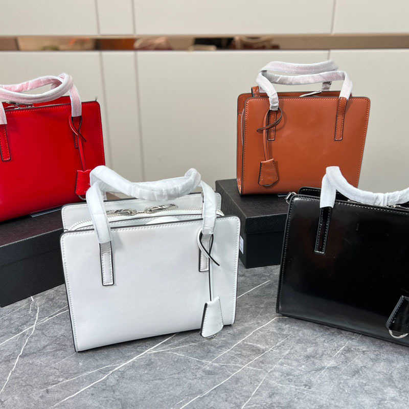 

Shoulder Bags Totes Crossbody Sequin Leather Designer Clutch Strap Wallets Fashion Single Messengers Purses For Shopping 221019 B1NA, Red