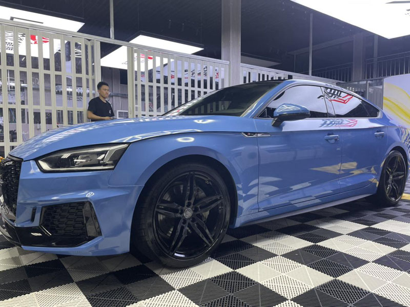 Super brillant Abu Dhabi bleu vinyle Wrap Film adhésif autocollant autocollant bleu brillant voiture emballage feuille rouleau
