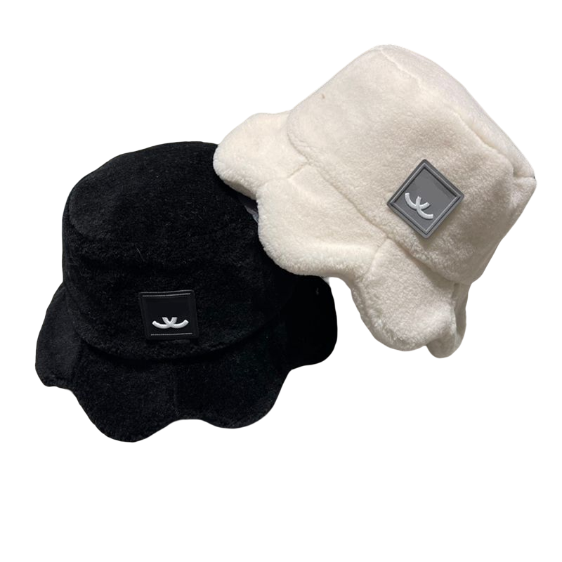 

Fashion Winter Bucket Hats Designers For Women 2 Colors Sweethearts Lambswool Cap Fitted Hat Keep Warm Accessories Letter C 22101908, Black