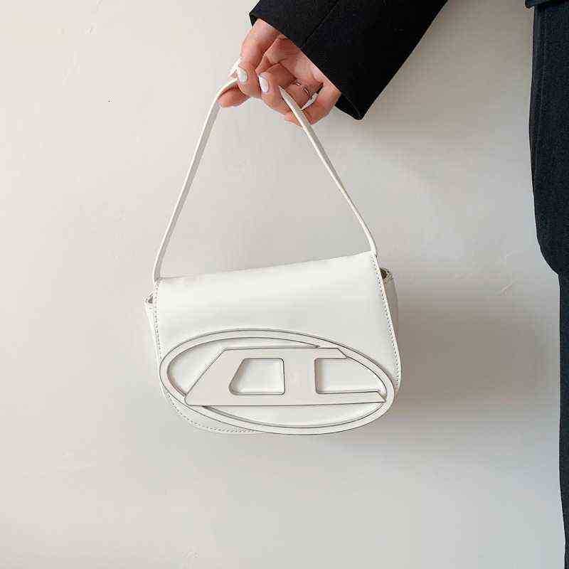 Sac de soirée Mbit Half Moon Mode Femmes Épaule s Conception Simple Élégant Chic Sous Les Bras 2022 Nouveau Haute Qualité Fourre-Tout Sacs À Main