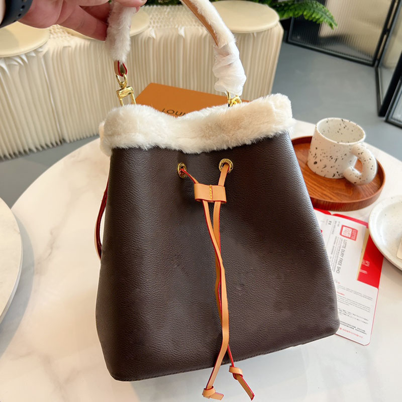 

Fashion Terry Tote Bags Designer Womens Classic Handbags Stylish Print Shopping Bag Women Mini Totes Bags Lady Crossbody Bag Purses, Brown