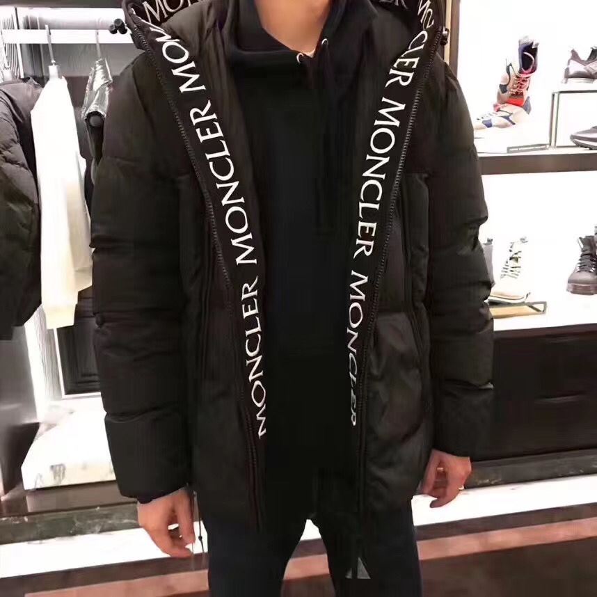 1:1 Dupe Moncler Short Down Jacket Mens Puffer Jacket Black Nylon Waterproof Fabric Hooded Coat Outdoor Warm Overcoat Manteau Homme Veste AAAAA Q