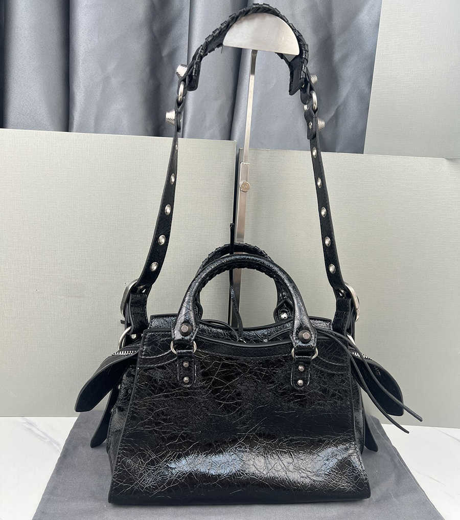 

Evening Bags Top Quality Women lady Neo Cagole Motorcycle shoulder luxury Designers Genuine leather crossbody clutch wallet purse Pochette Retro985, Black