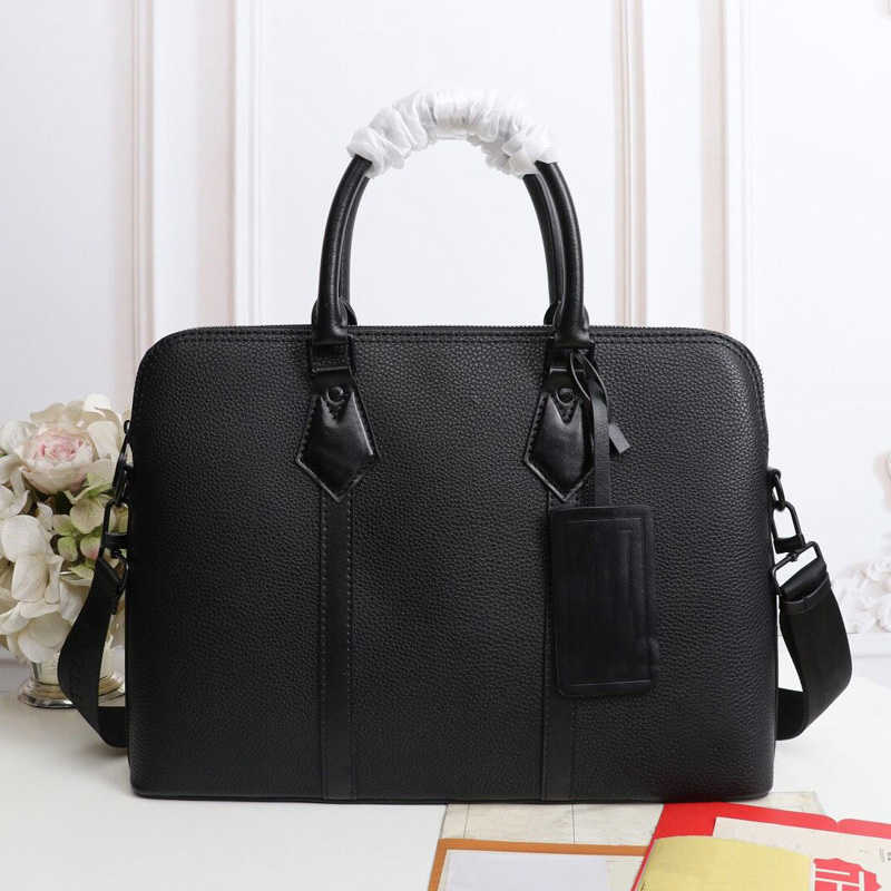 

Briefcases New designer Men Shoulder Briefcase Luxury CowhideDesigner Handbag Business Laptop Bag Messenger Bags With Nameplates Interior, Black