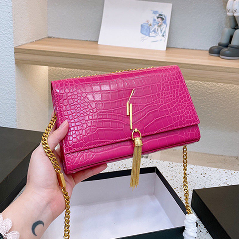 

Flap Messenger Crossbody Bag Fashion Chain Shoulder Bags Alligator Square Women Handbags Purse Gold Letter Tassels Clutch Wallets Cell Phone Pocket Cross Body, Red