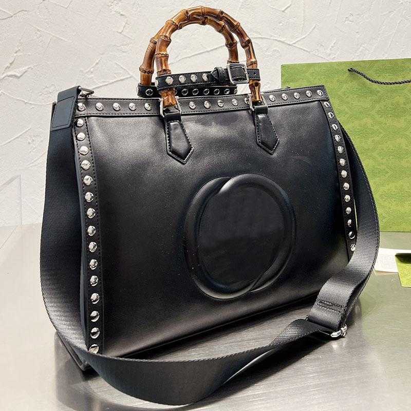 

Luxury Designer Bags Women Onthego Handbags bag luxuries designers Totes Bamboo Portable Large Letter Printing Black Genuine Leather Rivet Removable Strap Silver, No bags