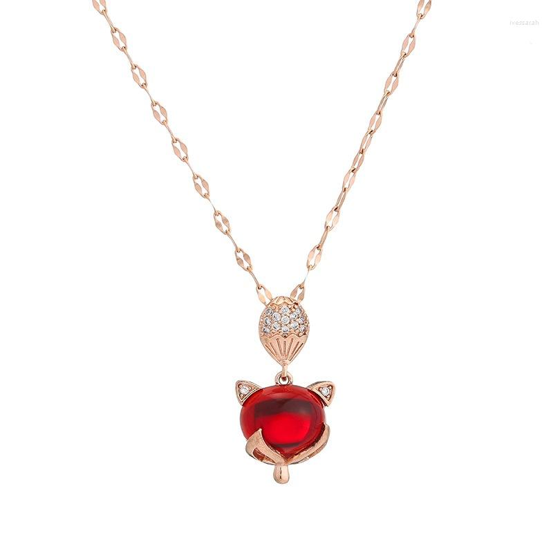 

Pendant Necklaces The Red Little Personality Micro-Inlaid Hao Stone Niche Clavicle Chain Sexy Charming Fashion Necklace