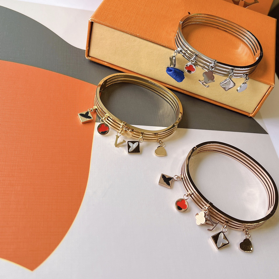 

Elegant Design Precious Jewelry Bangle Gorgeous Style Collection Value Bracelet Six Accessories Social Gathering Love Dating Women Get Along Hollow Out