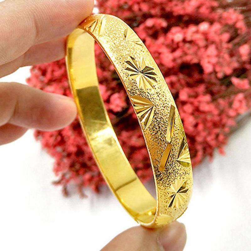 

Bangle Thick Carved Yellow Gold Filled Bridal Womens Bracelet Dia 65mm