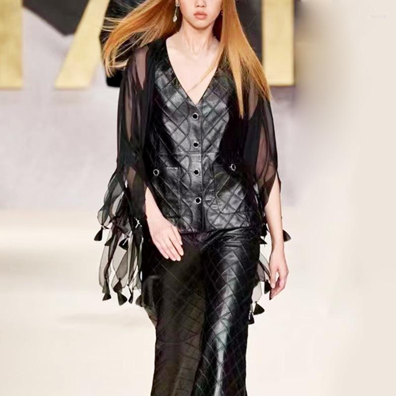 

Women' Vests 22 Runway Sheepskin Rhombus Pattern Vest Women Vintage Genuine Leather V-Neck Sleeveless Jacket High-end Elegant Lady Slim Top, Black