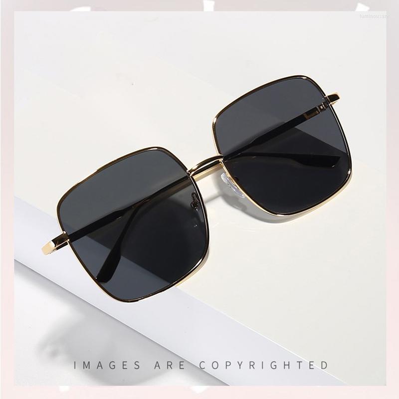 

Sunglasses High-end Metal Polarized Fashion Box Ladies Color Anti-Radiation Sports Visor Mirror