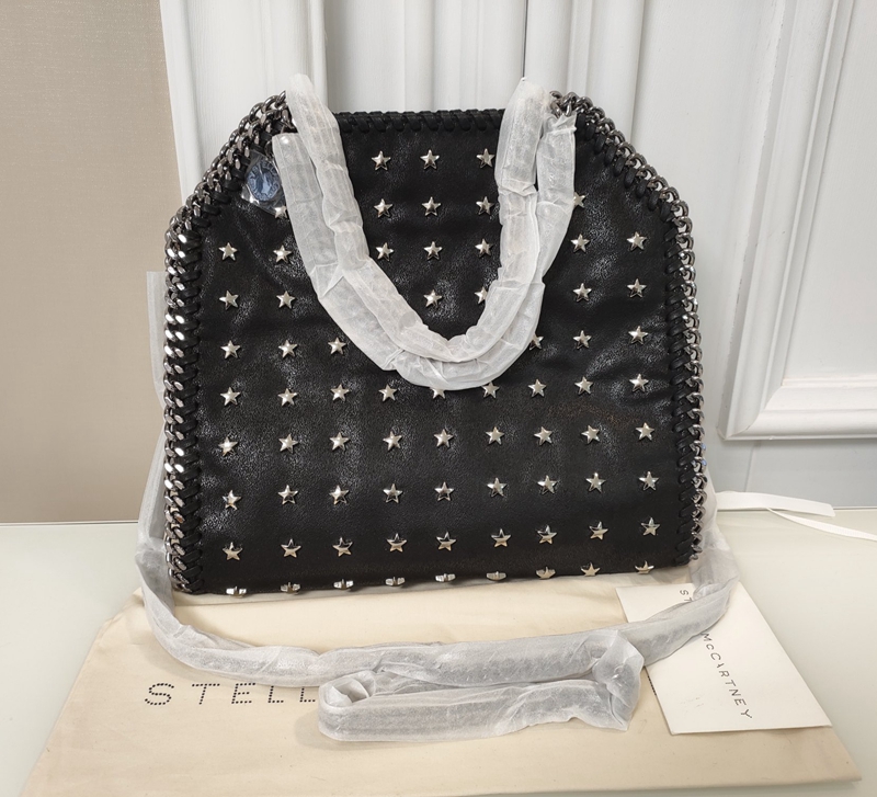 

Stella McCartney designer bags fashion leisure sports shoulder bag Valentines Day birthday Christmas gift studded punk chain bag Versatile messenger, 18cm