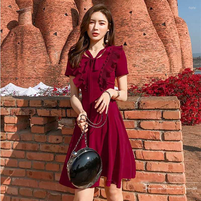 

Party Dresses Summer Lace Up Lotus Leaf Short Sleeve V-neck Knee-length A-line Chiffon Plus Slim Wine Red Yellow Black Blue Coctail Dress