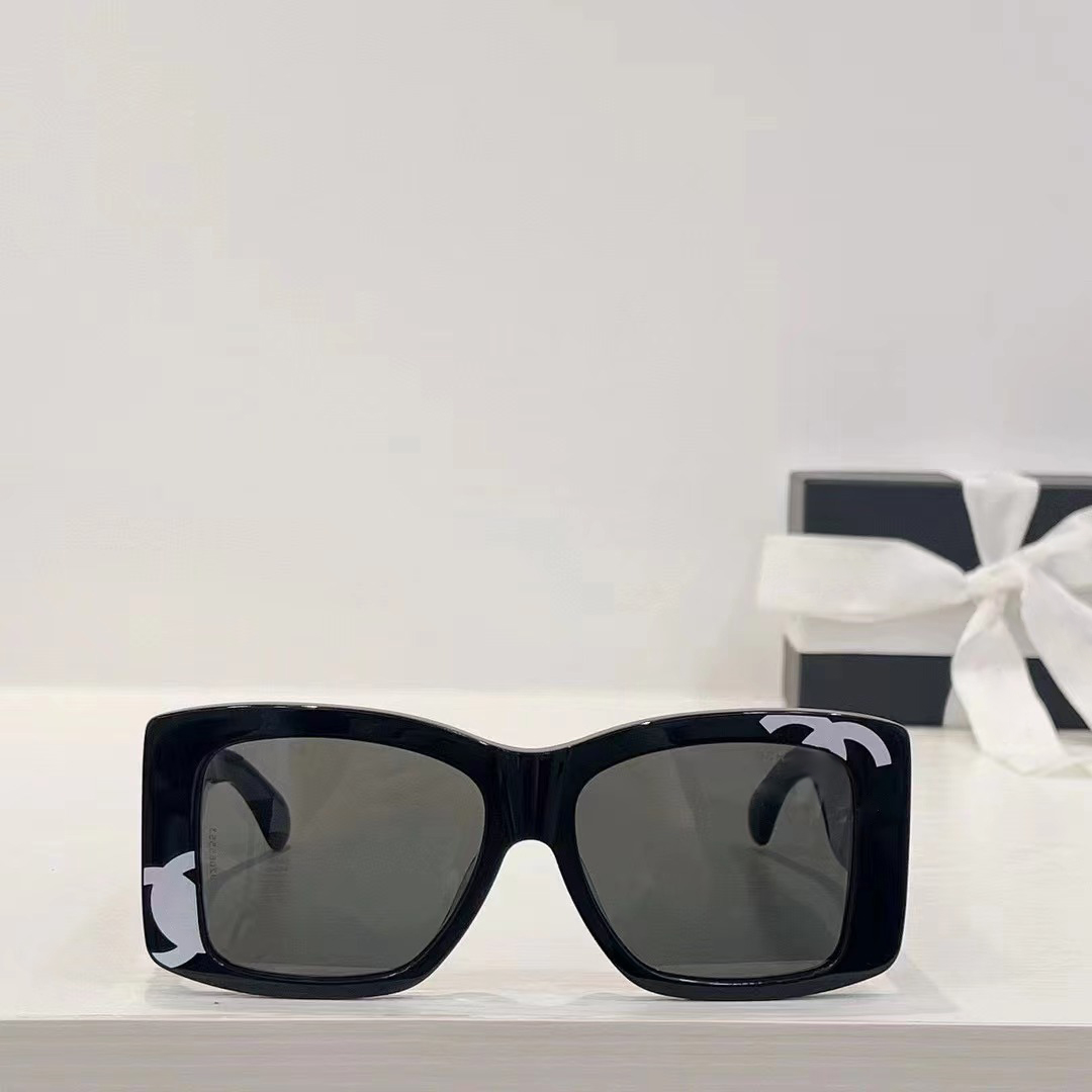 

Men Sunglasses For Women Latest Selling Fashion Sun Glasses Mens Sunglass Gafas De Sol Glass UV400 Lens With Random Matching Box 71474