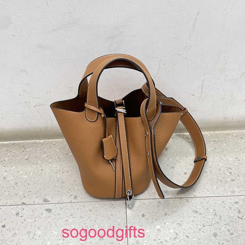 

Designer Herme bags Women's Picotin lock Handbags Tote Bag French niche new food basket color contrast handbag bucket shoulder Korean versio, Black