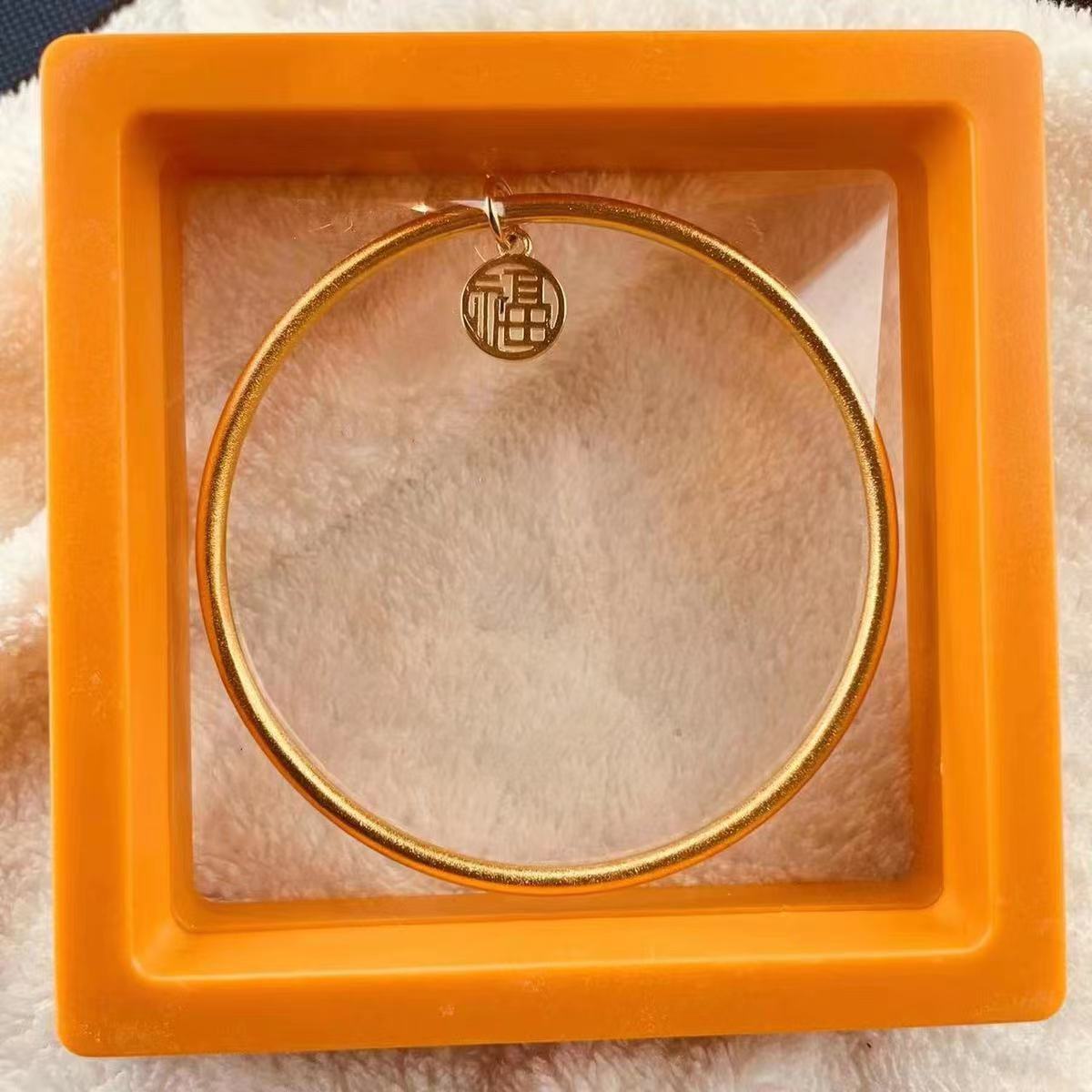 

Designer Bracelet Luxury Jewelry For Women Fashion Bangle Titanium Steel Alloy Gold-Plated Craft Never Fade Not Allergic