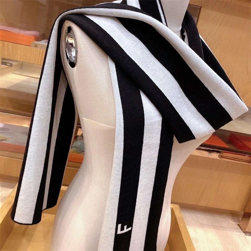 

Men Cashmere Designers Scarf Fashion Black White Stripes Scarves Antumn And Winter Warm Scarf Shawl 2 Color