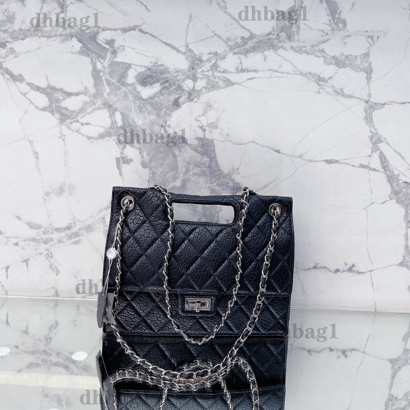 

2022 Vintage Women French Luxury Tote Bag Real Leather Black Diamond Lattice Shoulder Designer Bags Crossbody Classical Handbags Sacoche Casual Bags 32cm