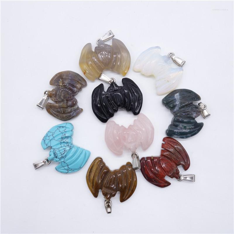 

Pendant Necklaces 1PC Random Color Natural Semi-precious Stone Devil Halloween Necklace Accessories