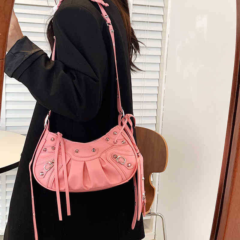 

Shoulder Bags totes bag Designer Fashion wrinkled crescent rivet locomotive soft leather underarm Tote Bag Shoulder Messenger MTRX Balencaigaity 2P8P, Pink
