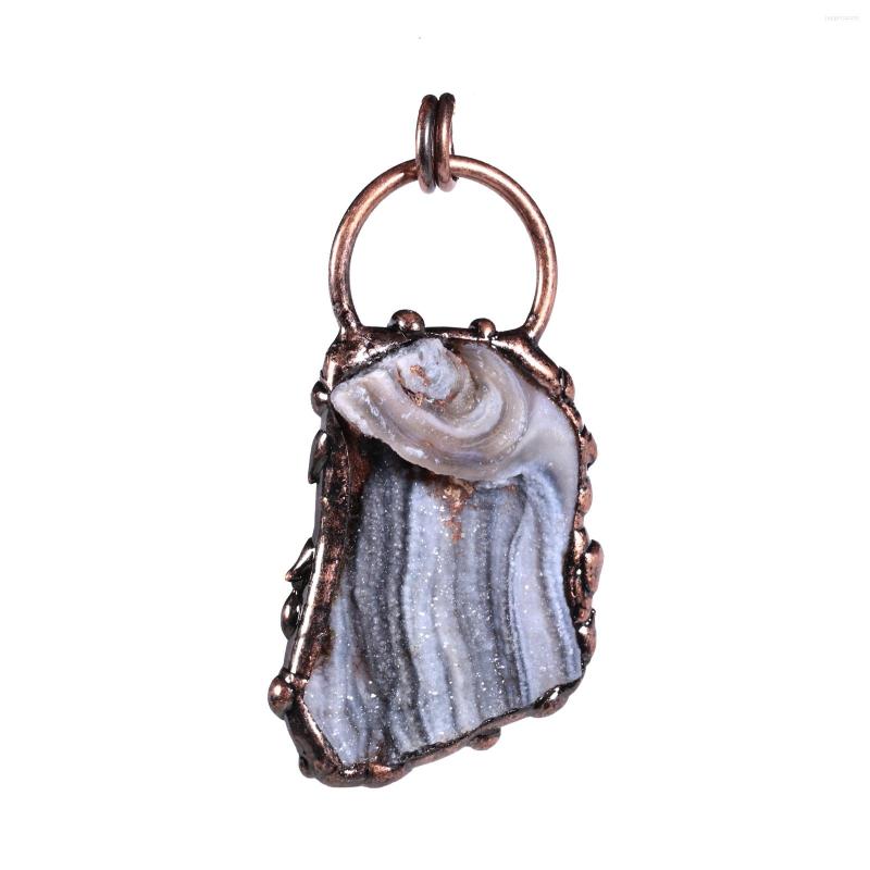 

Pendant Necklaces Natural Irregular Agate Stone Vintage Bronze Inlay Quartz Crystal Unique Shape Unisex Jewelry For Women Men Necklace