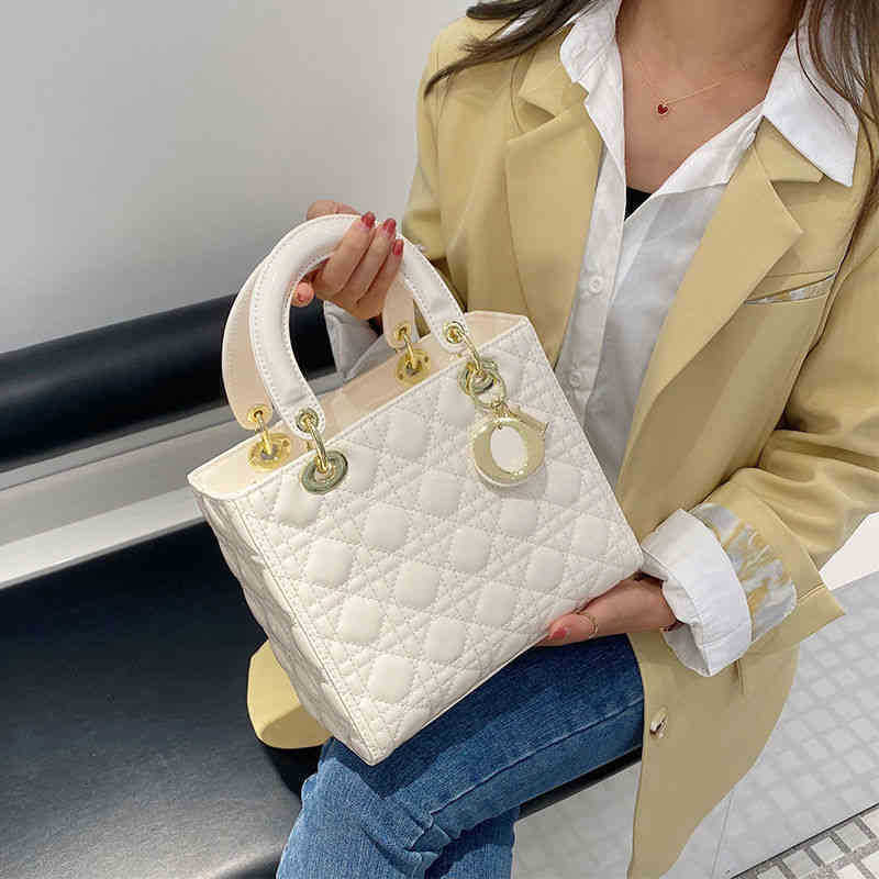 Sac de soir←e Designer de luxe D1o sacs ¢ main Patent Leather Princess Sac 2022 Net Red Women's grande capacit← TT ZDN9