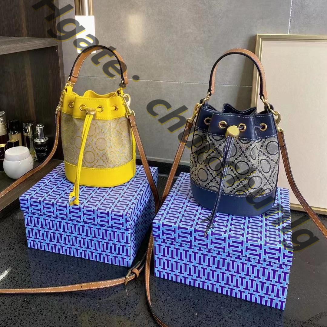 

Deluxe Totes Genius Top Design Bucket shaped handbags shoulder bag Cross Body Purse5A Chessboard Pattern Travel Shopping Camping, Yellow