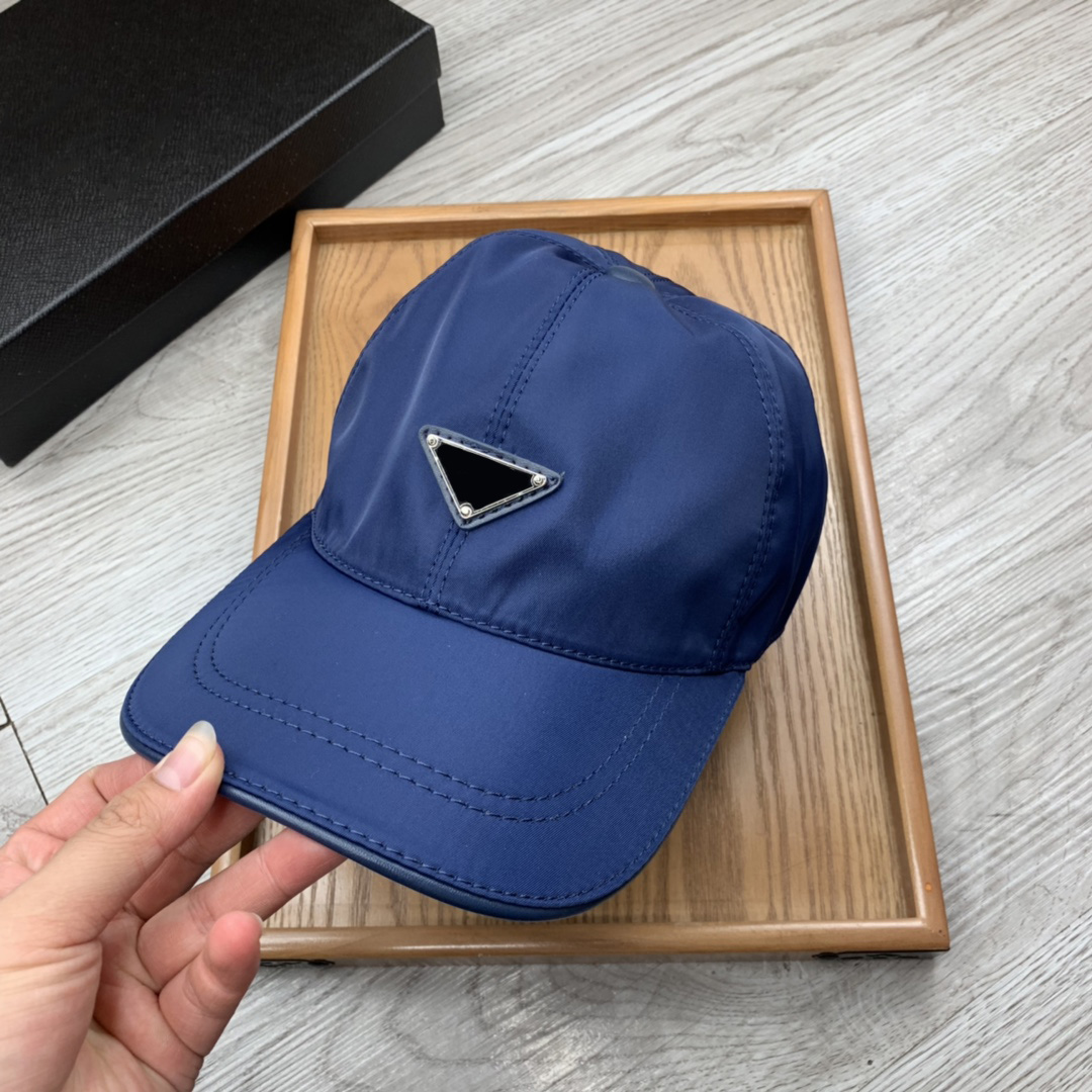 

Casquette Fashion Womens Bonnets Woolen Hat Cow Leather Designer Caps Knitted Hats Wram For Men Black Unisex 22102102CZ