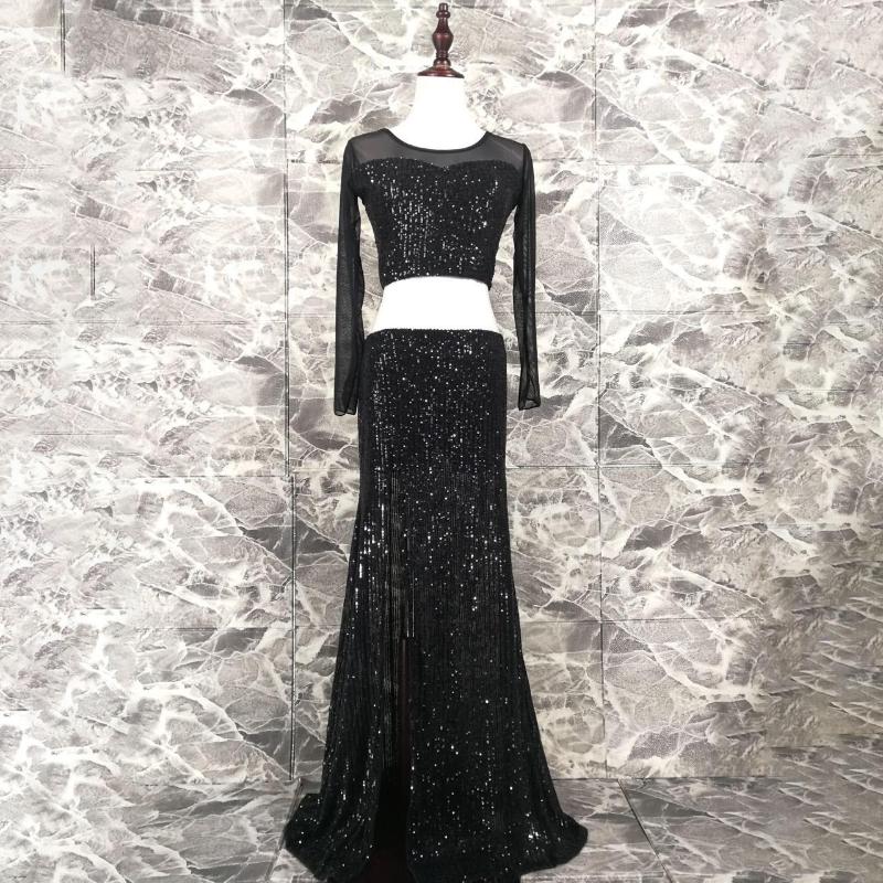 

Stage Wear Women Belly Dance Set Oriental Competition Sequin Costume Top Fishtail Skirt 2pcs Gypsy, Black