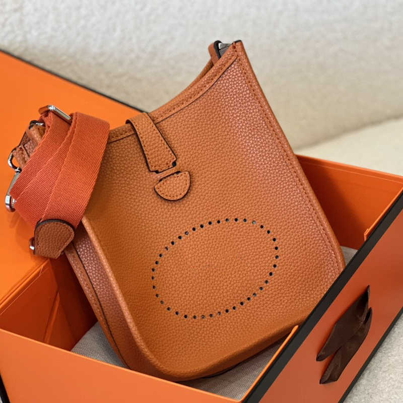 

Shoulder Bags Designer Luxury Handbags with Adjustable Straps Bag For Young Women Red Black Orange Tote Fashion Crossbody Hollow Out Storage