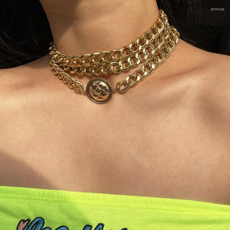 

Pendants Female Exaggerated Multi-layer Thick Chain Necklace Personality Round Tag Geometric Set Fashion Jewelry