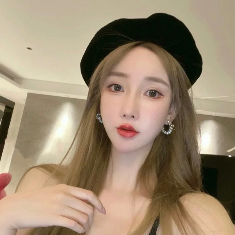 

Classic Designer Velvet Beret Lady 2022 Black Elegant Painter Hat Letter Jacquard Unisex Fashion Bud Pumpkin Hat Trend