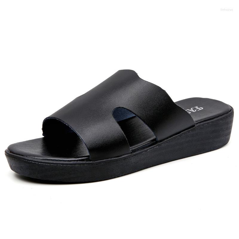 

Slippers Leather Slipper Brand Designer Women Open Toe Slide Outside Holiday Moccasins Z127, White