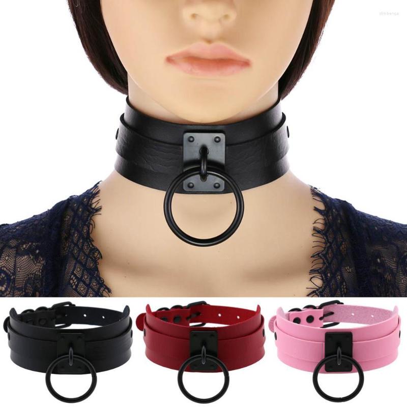

Pendants Punk Exaggerated Handmade Oversized Choker Necklace Black O Round Metal Leather Collar Bondage Harness